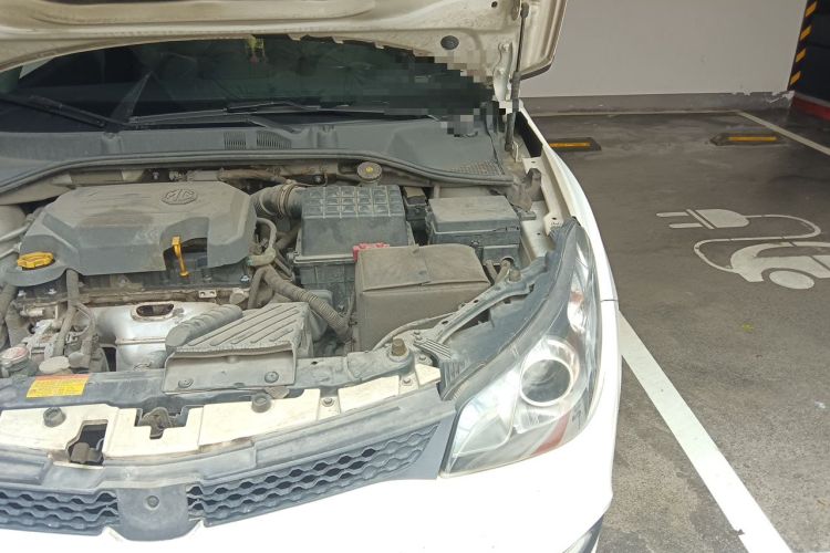 Used MG 5 2012 1.5L Automatic Elite Edition Engine Bay Left