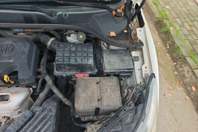 Used MG 5 2012 1.5L Manual Fashion Edition Engine Bay Left
