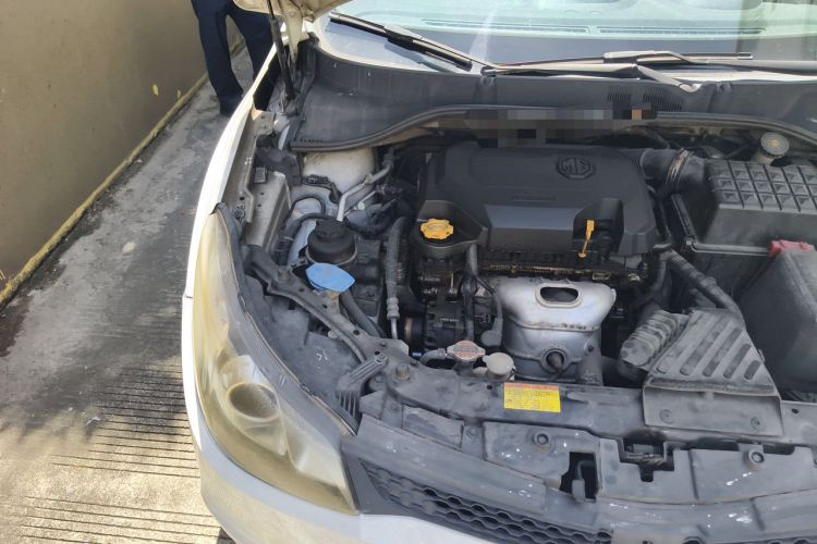 Used MG 5 2012 1.5L Automatic Elite Edition Engine Bay Right