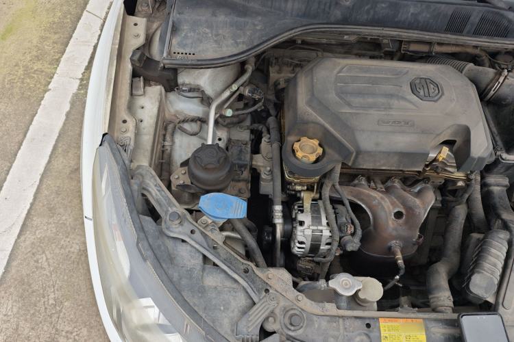 Used MG 5 2012 1.5L Automatic Elite Edition Engine Bay Right