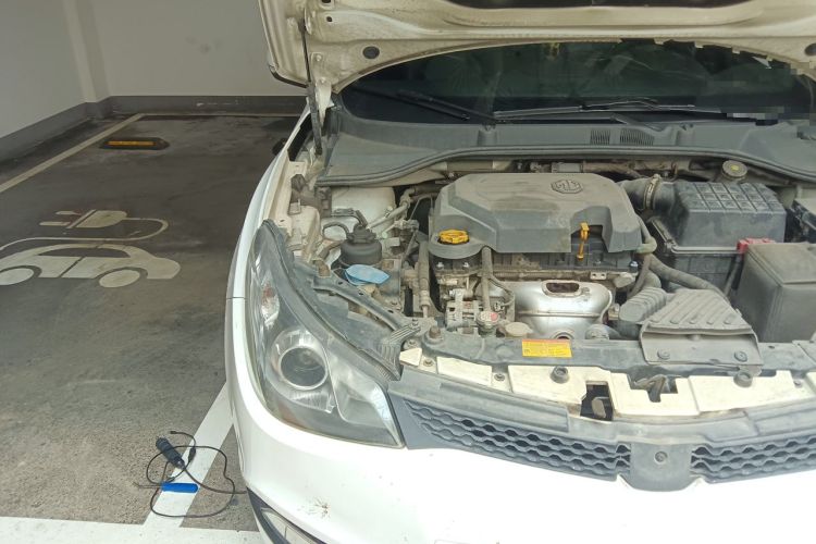 Used MG 5 2012 1.5L Automatic Elite Edition Engine Bay Right