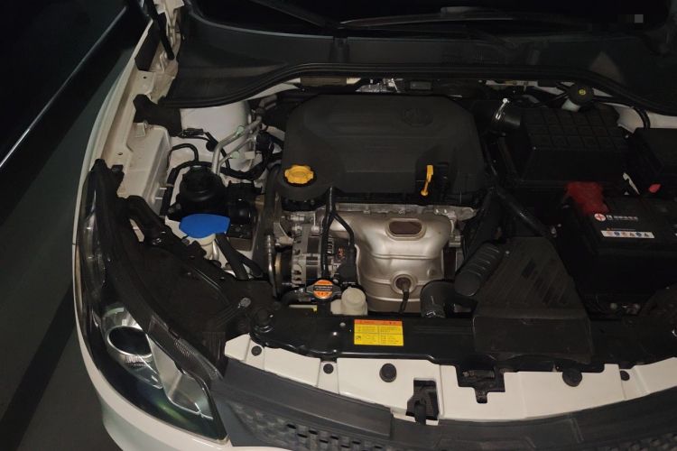 Used MG 5 2012 1.5L Automatic Luxury Edition Engine Bay Right