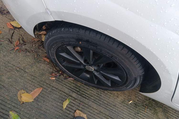 Used MG 5 2012 1.5L Automatic Elite Edition Exterior 8
