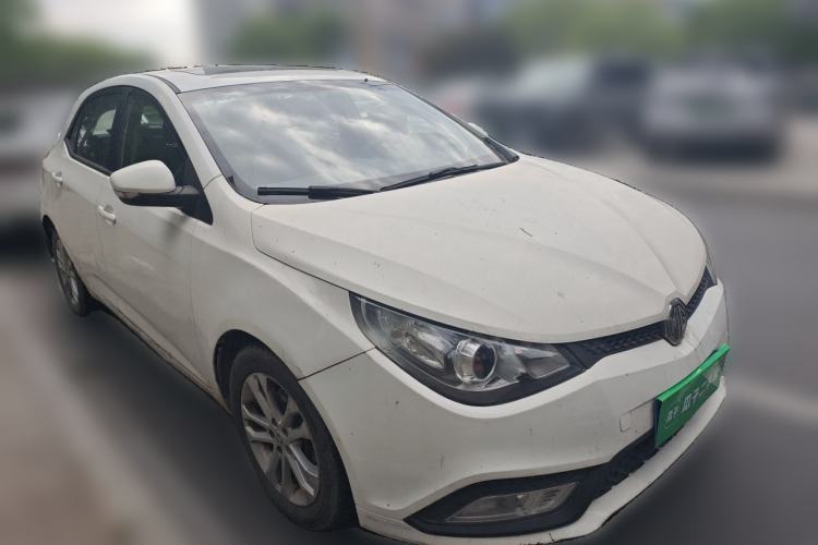 Used MG 5 2012 1.5L Automatic Luxury Edition Front Right 45 Deg