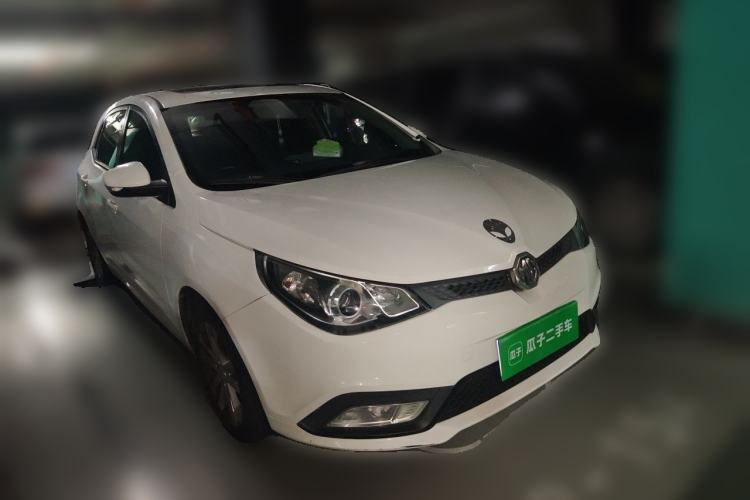 Used MG 5 2012 1.5L Automatic Luxury Edition Front Right 45 Deg