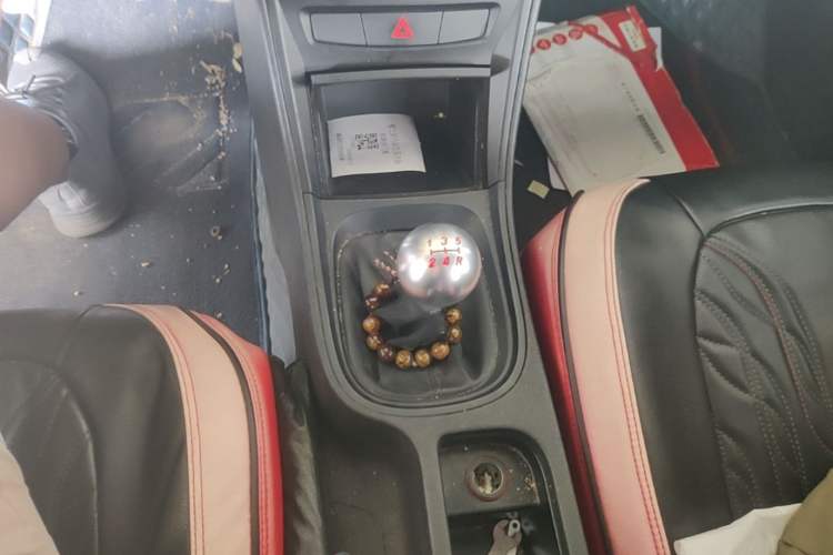 Used MG 5 2012 1.5L Manual Luxury Edition Gear Lever