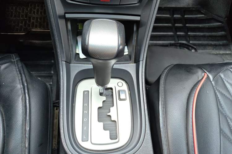 Used MG 5 2012 1.5L Automatic Elite Edition Gear Lever