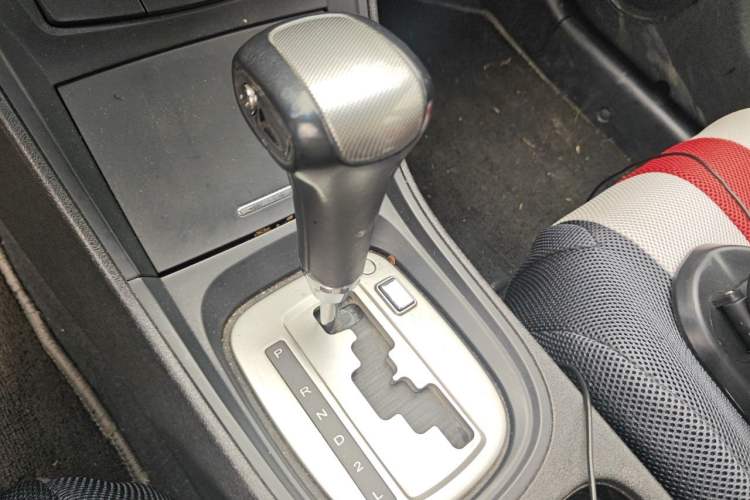 Used MG 5 2012 1.5L Automatic Elite Edition Gear Lever