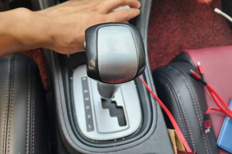 Used MG 5 2012 1.5L Automatic Elite Edition Gear Lever