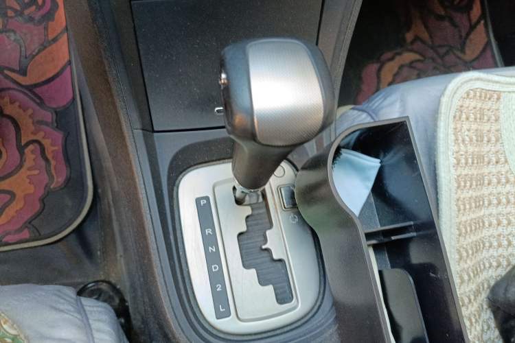 Used MG 5 2012 1.5L Automatic Elite Edition Gear Lever