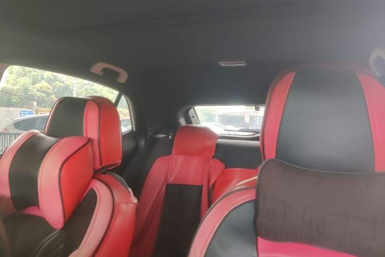 Used MG 5 2012 1.5L Manual Luxury Edition Headliner
