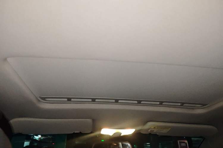 Used MG 5 2012 1.5L Automatic Luxury Edition Headliner