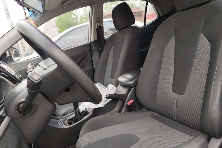 Used MG 5 2012 1.5L Manual Elite Edition Left Front Seat