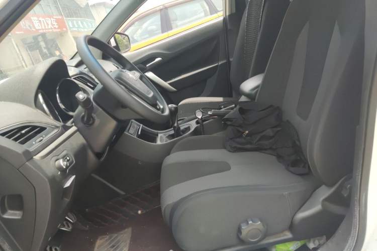 Used MG 5 2012 1.5L Manual Elite Edition Left Front Seat