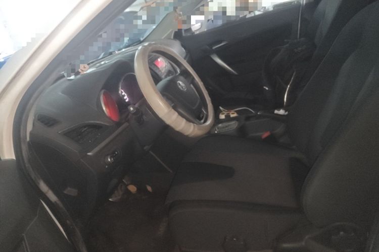 Used MG 5 2012 1.5L Automatic Elite Edition Left Front Seat