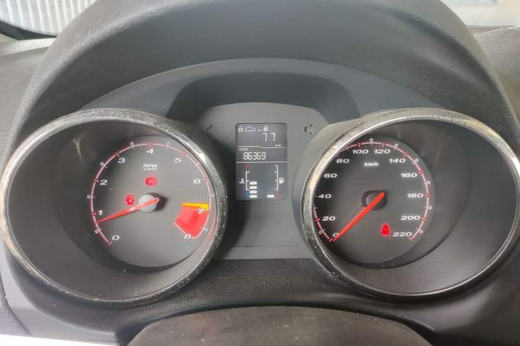 Used MG 5 2012 1.5L Manual Luxury Edition Odometer Close Up