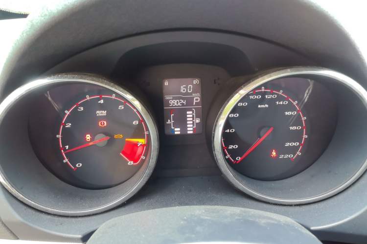 Used MG 5 2012 1.5L Automatic Luxury Edition Odometer Close Up