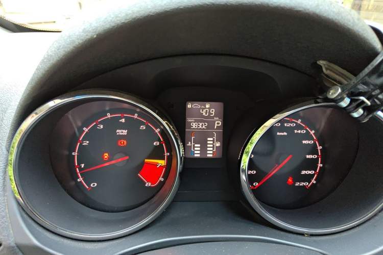 Used MG 5 2012 1.5L Automatic Elite Edition Odometer Close Up