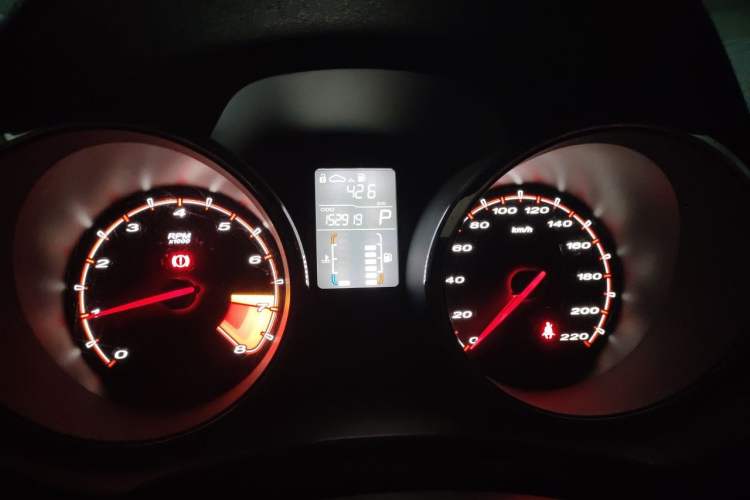Used MG 5 2012 1.5L Automatic Elite Edition Odometer Close Up