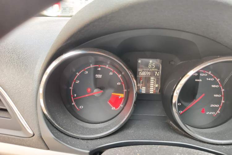 Used MG 5 2012 1.5L Automatic Elite Edition Odometer Close Up