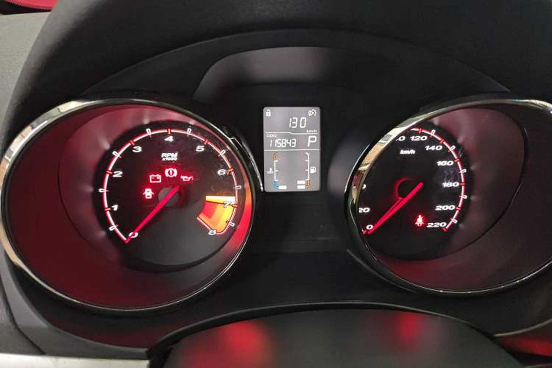 Used MG 5 2012 1.5L Automatic Elite Edition Odometer Close Up