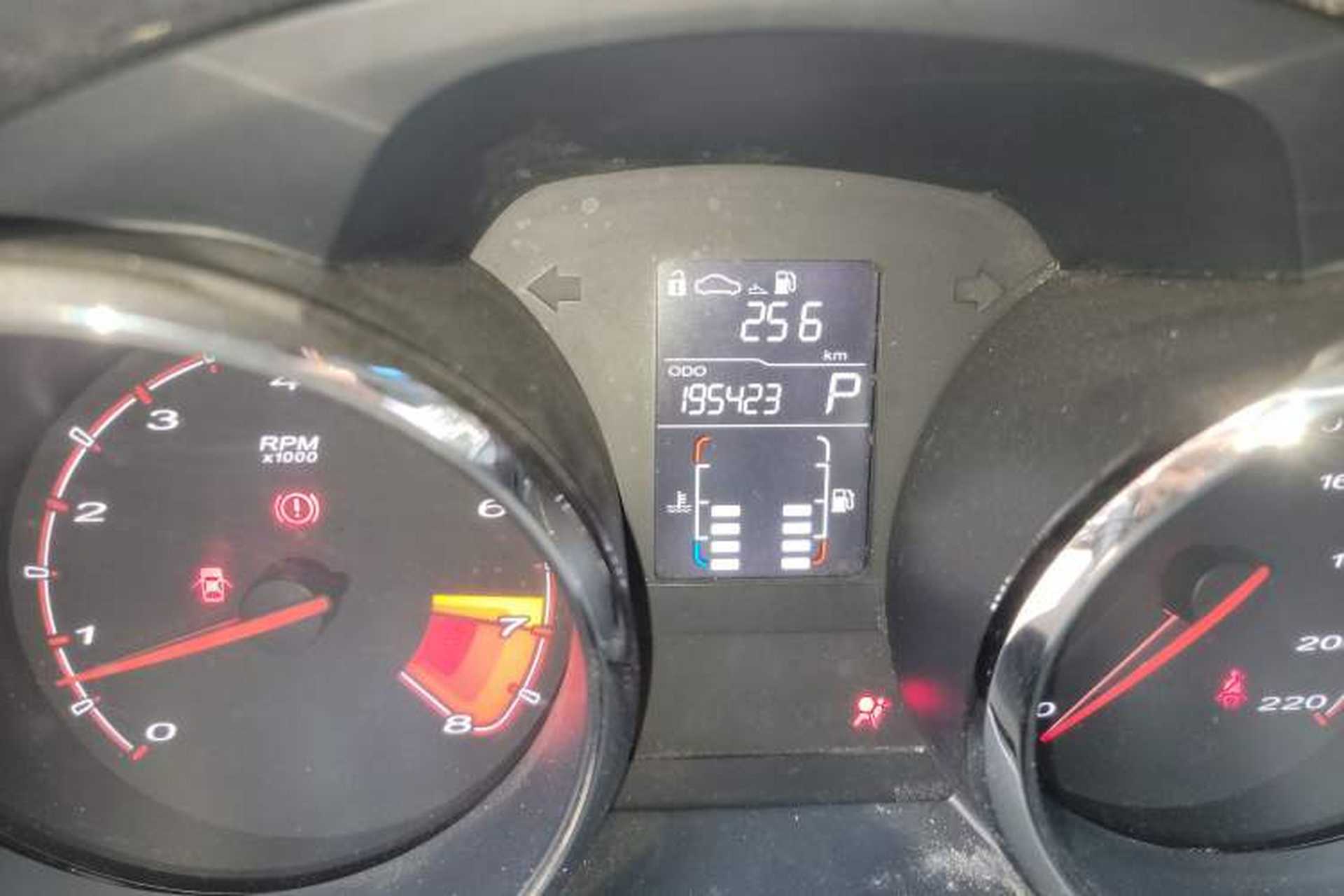 Used MG 5 2012 1.5L Automatic Elite Edition Odometer Close Up