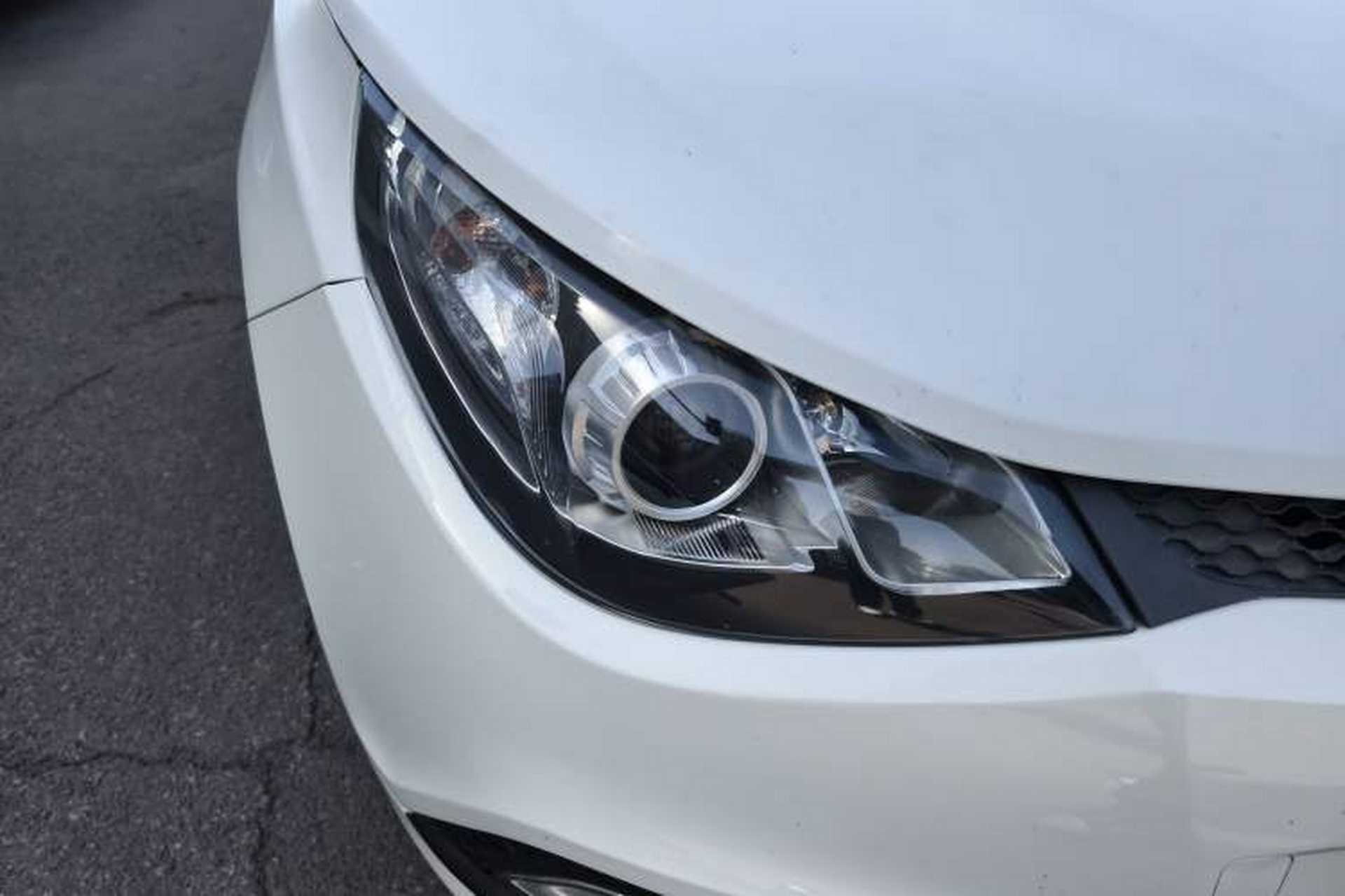 Used MG 5 2012 1.5L Manual Elite Edition Right Front Headlight