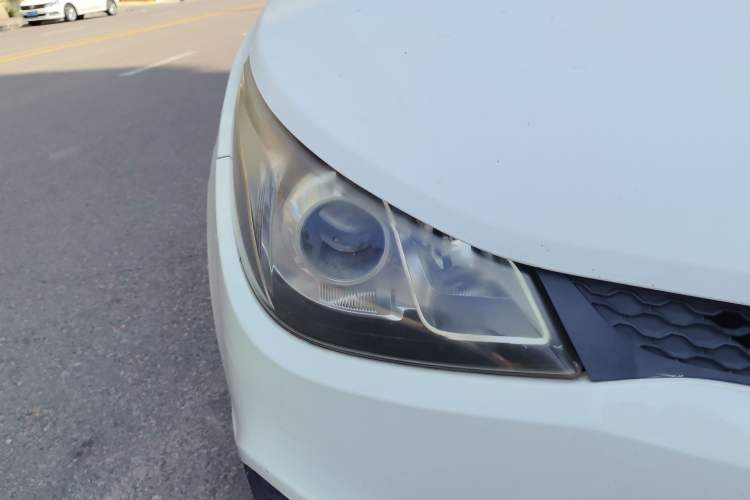 Used MG 5 2012 1.5L Automatic Luxury Edition Right Front Headlight