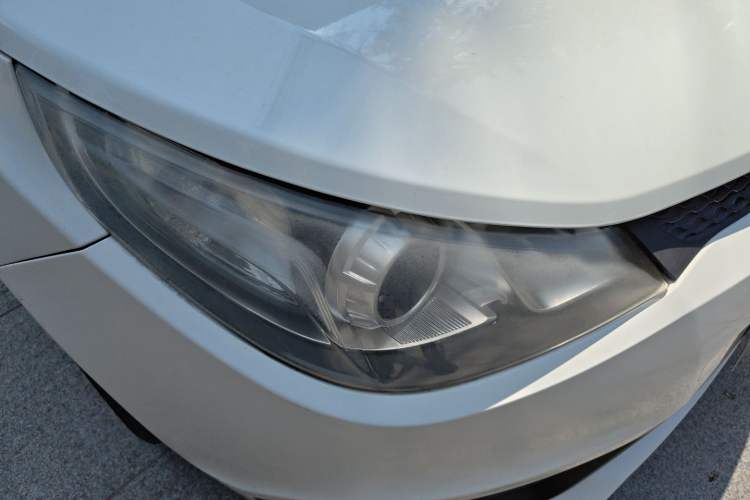 Used MG 5 2012 1.5L Automatic Elite Edition Right Front Headlight