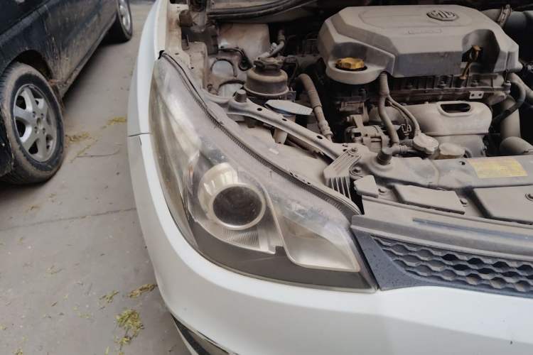 Used MG 5 2012 1.5L Automatic Elite Edition Right Front Headlight