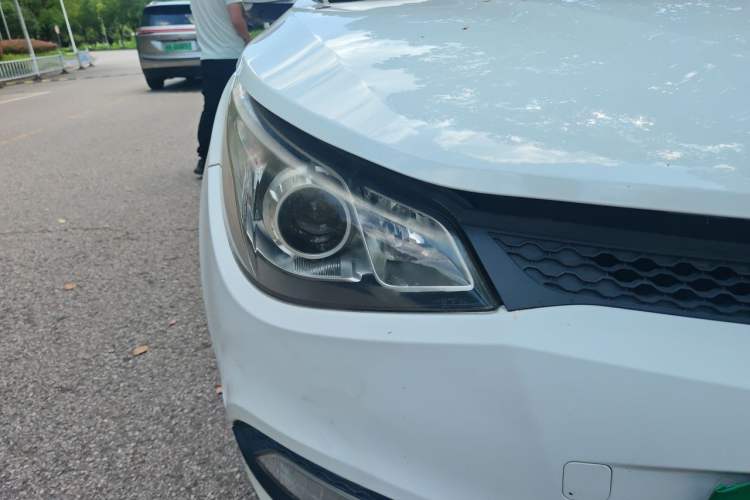 Used MG 5 2012 1.5L Manual Fashion Edition Right Front Headlight
