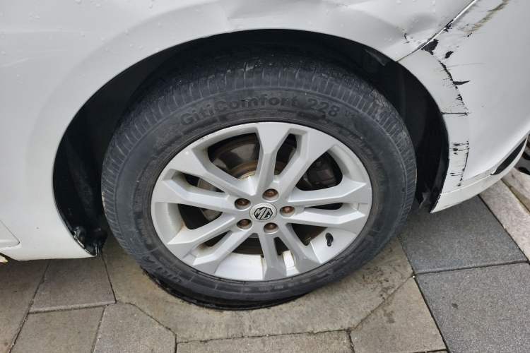 Used MG 5 2012 1.5L Automatic Luxury Edition Right Front Wheel Hub