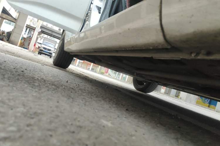 Used MG 5 2012 1.5L Automatic Elite Edition Right Side Sill