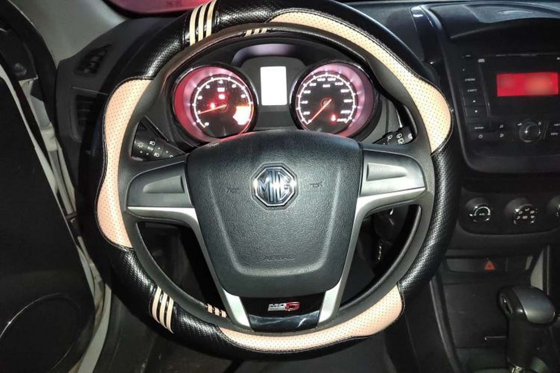Used MG 5 2012 1.5L Automatic Elite Edition Steering Wheel