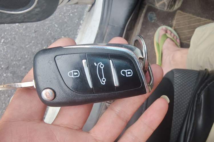Used MG 5 2012 1.5L Automatic Luxury Edition Vehicle Key