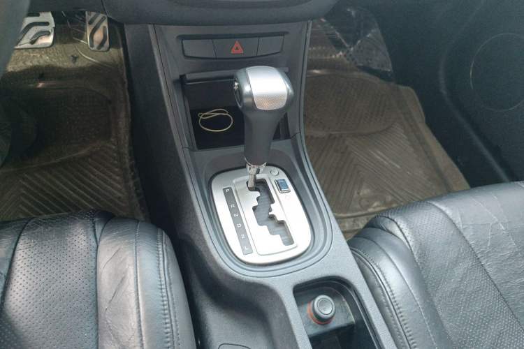 Used MG 5 2012 1.5L Automatic Luxury Edition Gear Lever