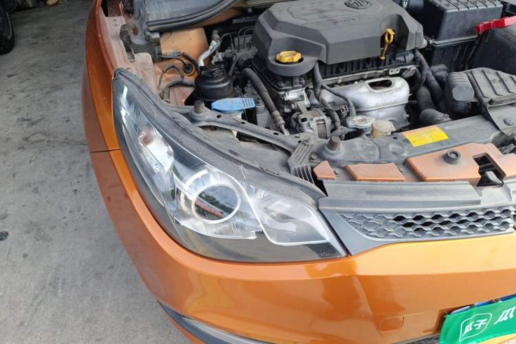 Used MG 5 2012 1.5L Automatic Luxury Edition Right Front Headlight