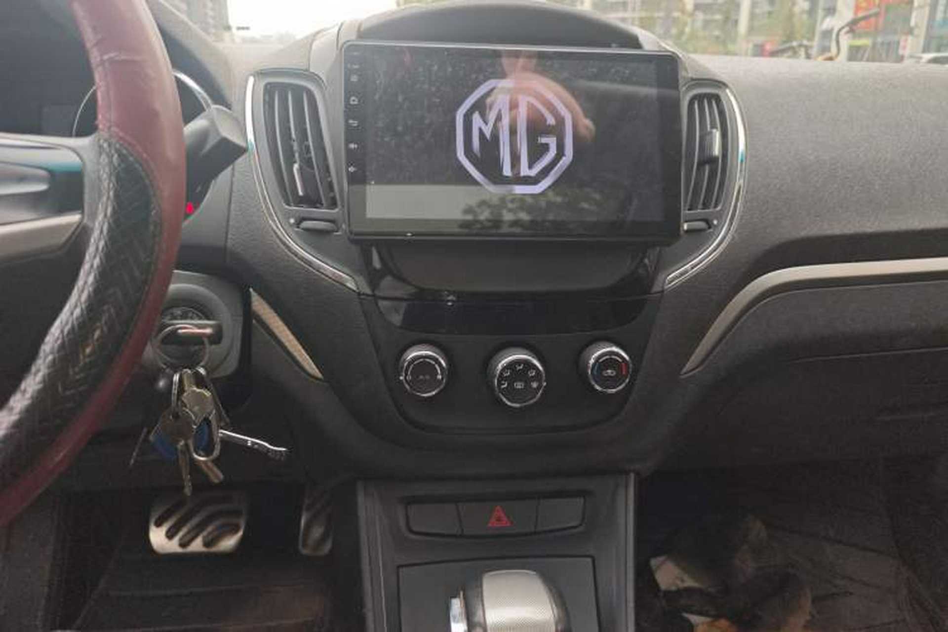 Used MG 5 2014 1.5T Automatic Luxury Model Audio And AC Panel