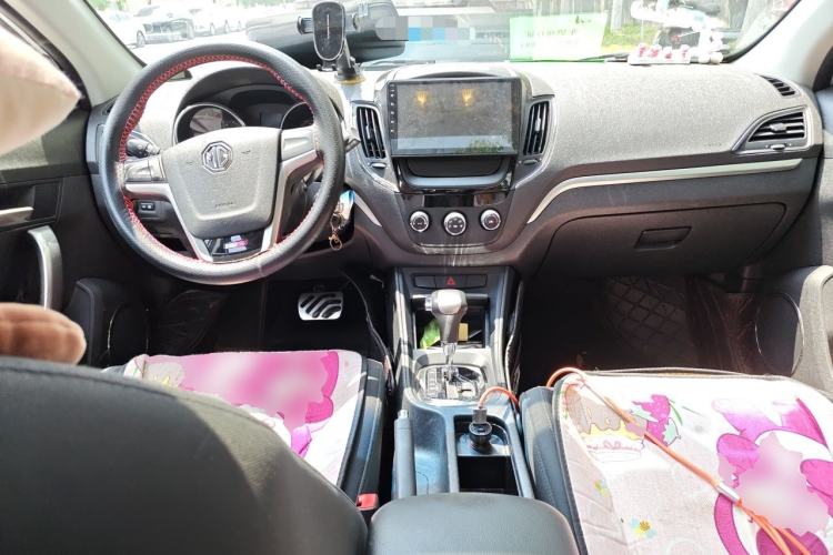 Used MG 5 2014 1.5T Automatic Luxury Model Center Console