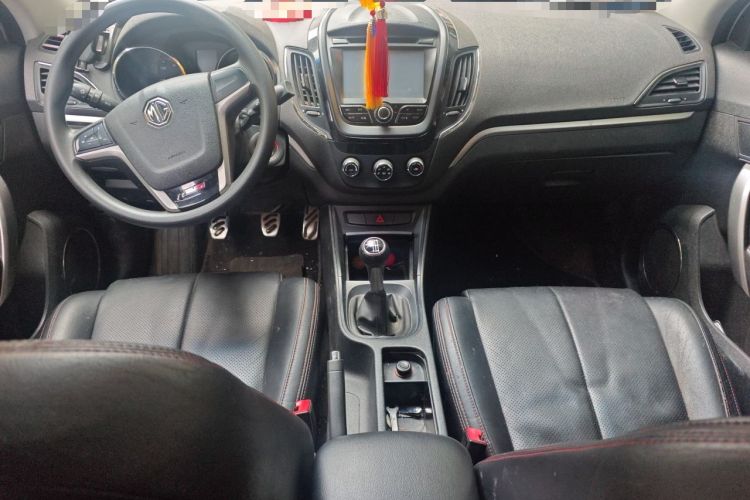 Used MG 5 2014 1.5T Manual Luxury Model Center Console