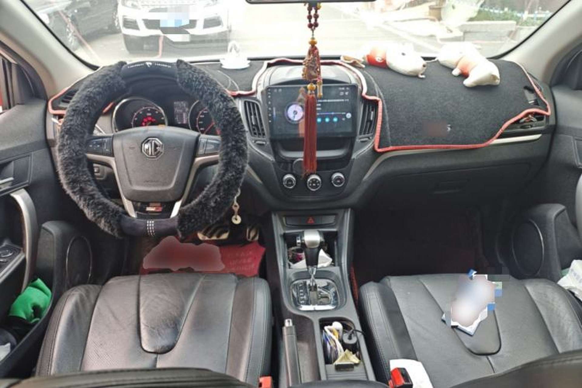 Used MG 5 2014 1.5T Automatic Luxury Model Center Console
