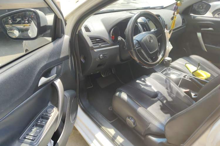 Used MG 5 2014 1.5T Automatic Luxury Model Driver Seat