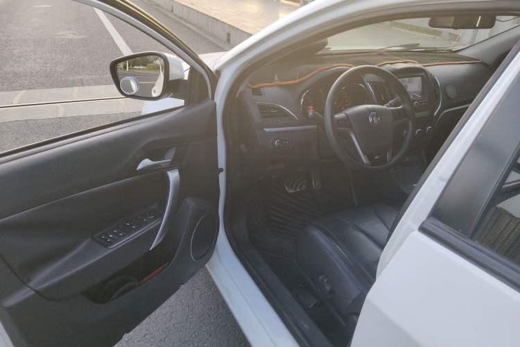 Used MG 5 2014 1.5T Automatic Luxury Model Driver Seat