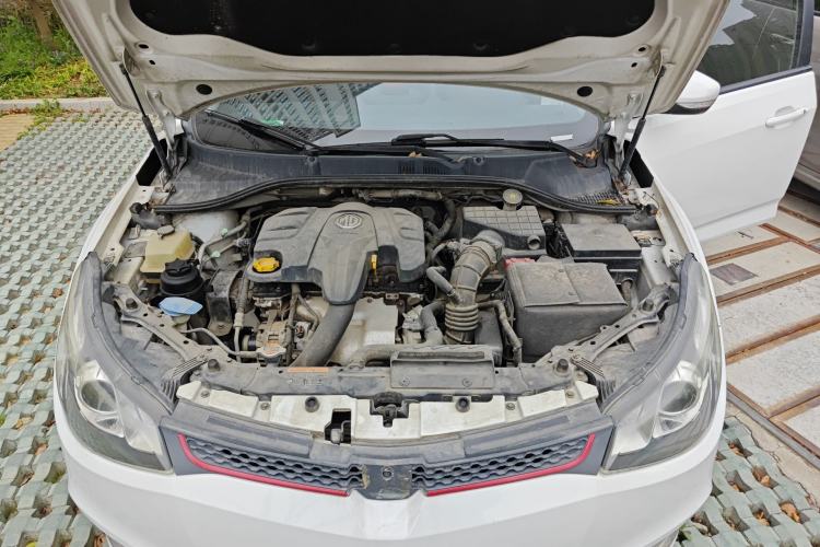 Used MG 5 2014 1.5T Automatic Luxury Model Engine Bay
