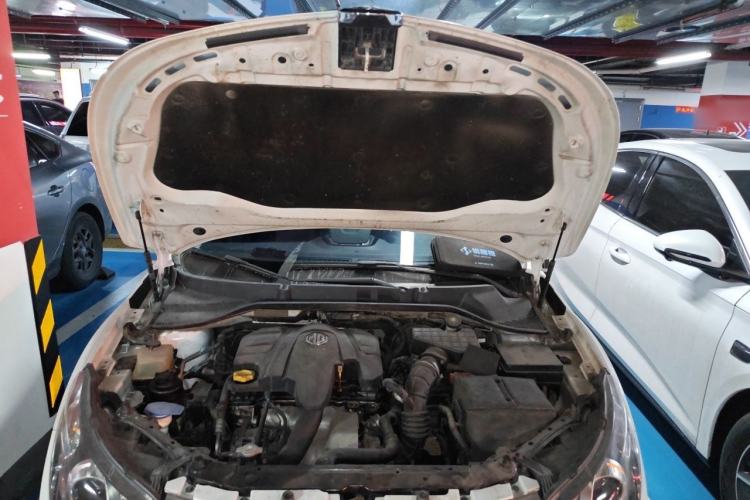 Used MG 5 2014 1.5T Automatic Luxury Model Engine Bay
