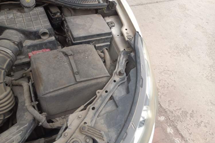 Used MG 5 2014 1.5T Automatic Luxury Model Engine Bay Left