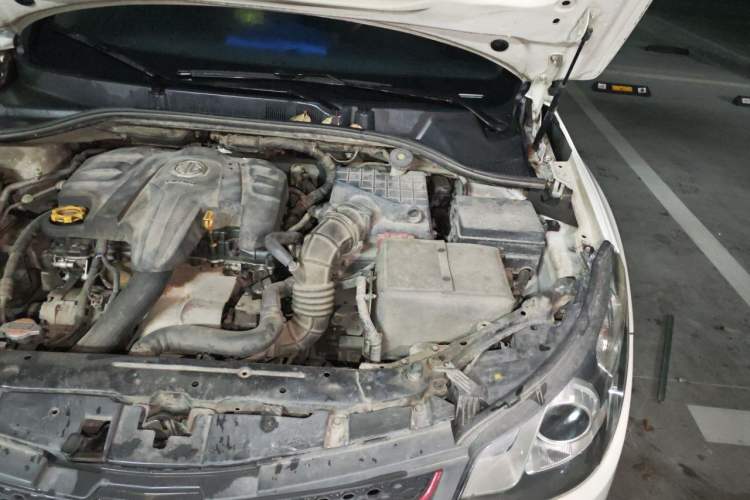 Used MG 5 2014 1.5T Automatic Luxury Model Engine Bay Left