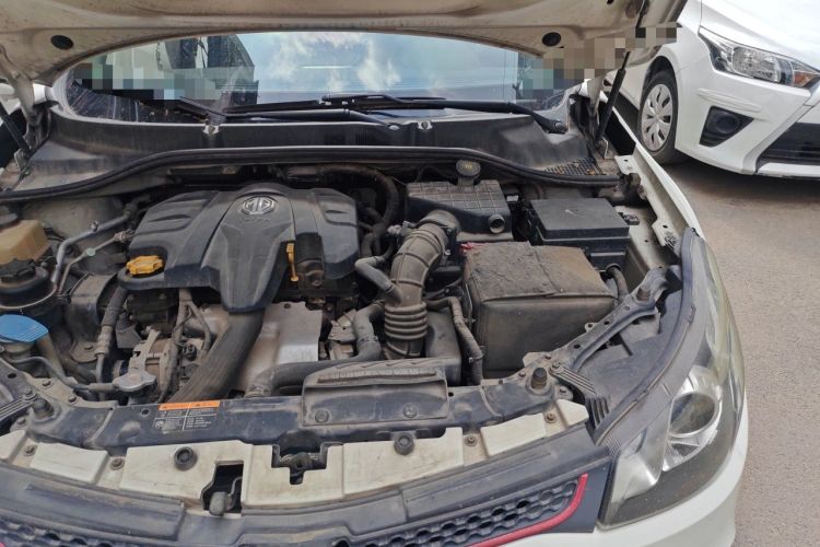 Used MG 5 2014 1.5T Automatic Luxury Model Engine Bay Left
