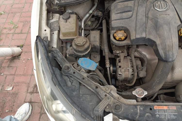 Used MG 5 2014 1.5T Automatic Luxury Model Engine Bay Right