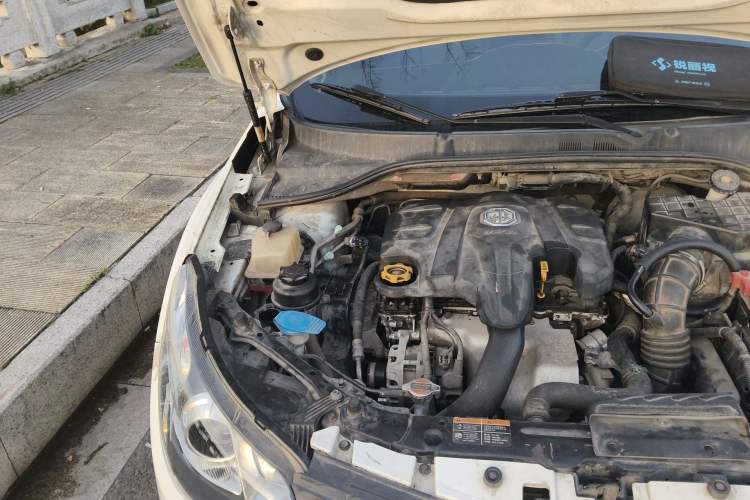 Used MG 5 2014 1.5T Automatic Luxury Model Engine Bay Right